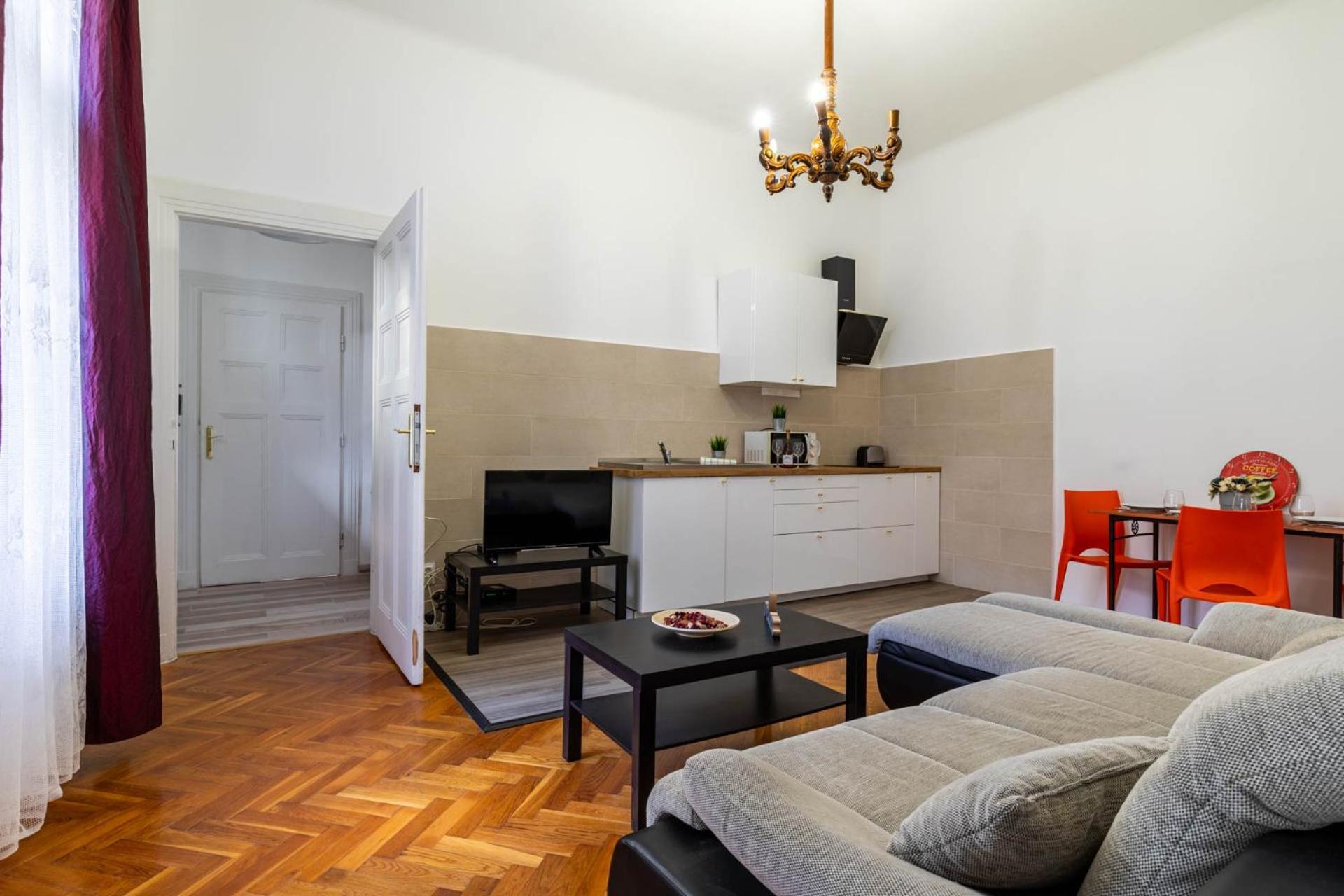 Great Value Apartment / City Centre Будапеща Екстериор снимка